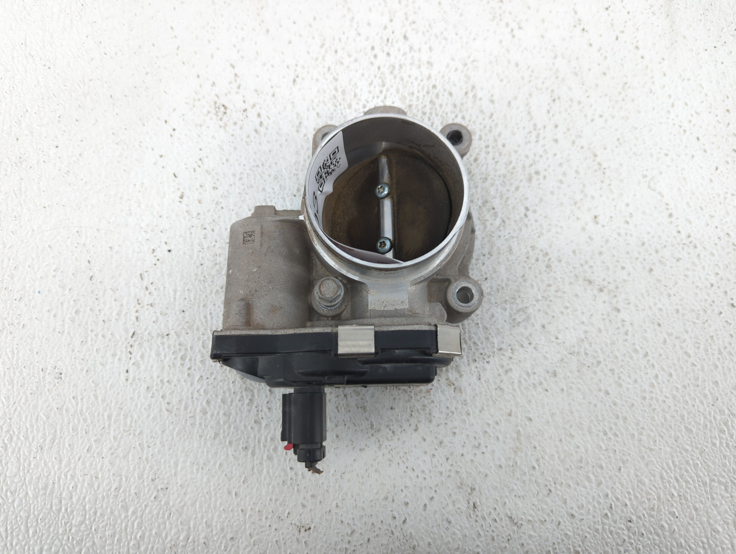 2012-2015 Buick Verano Throttle Body P/N:12632101CA Fits Fits 2012 2013 2014 2015 OEM Used Auto Parts - Oemusedautoparts1.co