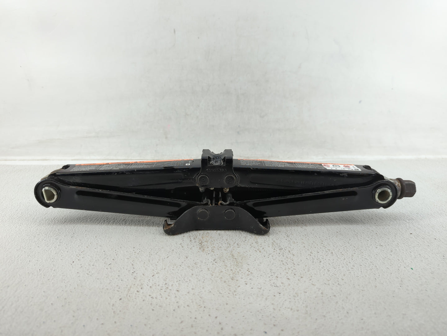 2014 Buick Verano Spare Scissor Car Jack - Oemusedautoparts1.com