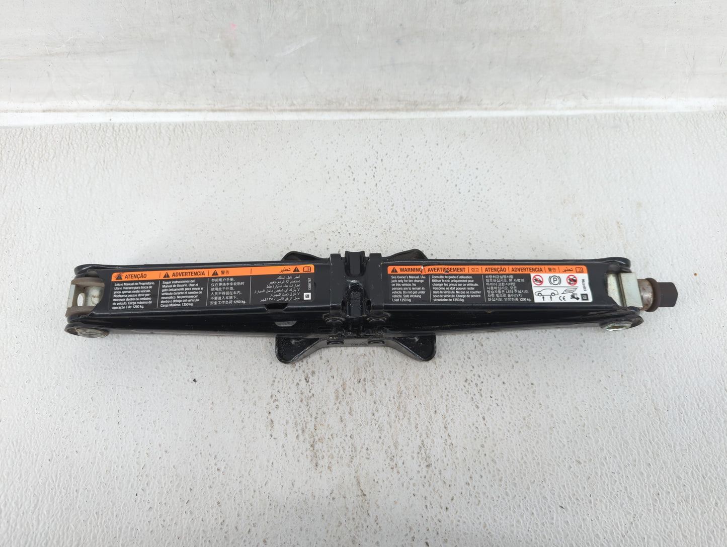 2014 Buick Verano Spare Scissor Car Jack 514561 - Oemusedautoparts1.com