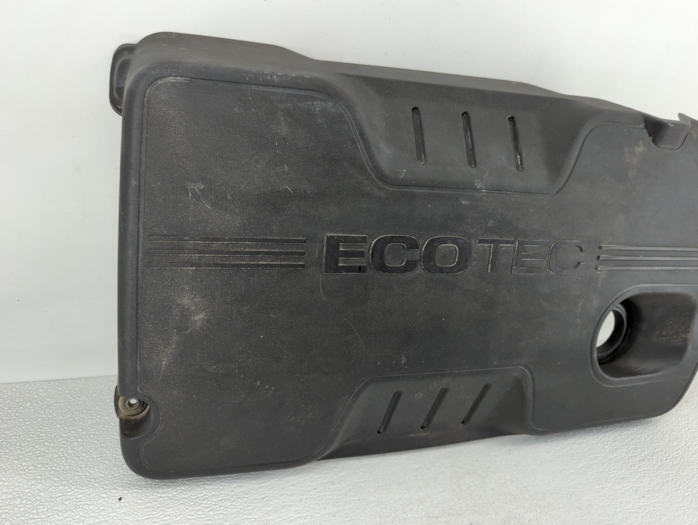 2014 Buick Verano Engine Cover - Oemusedautoparts1.com
