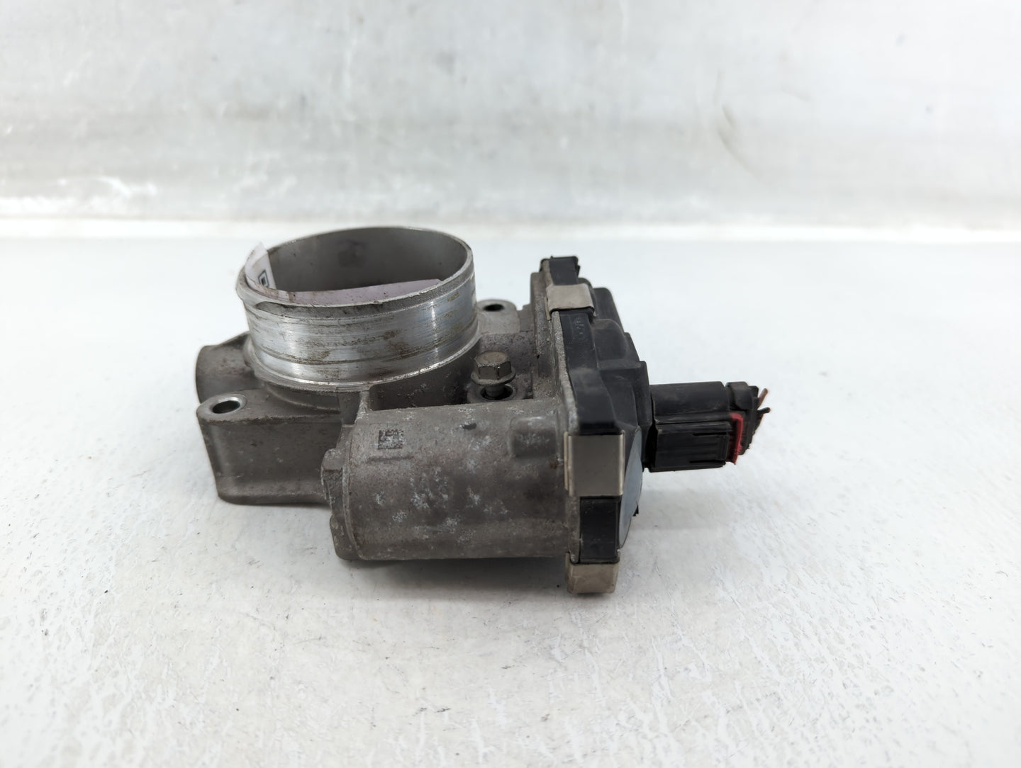2012-2015 Buick Verano Throttle Body P/N:12632101CA Fits Fits 2012 2013 2014 2015 OEM Used Auto Parts - Oemusedautoparts1.co