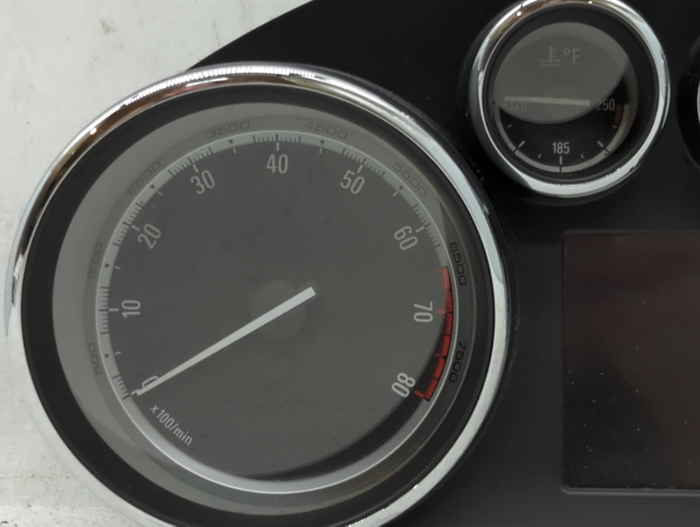 2014-2015 Buick Verano Instrument Cluster Speedometer Gauges P/N:23316331 769323-050U, 22993180 Fits Fits 2014 2015 OEM Used