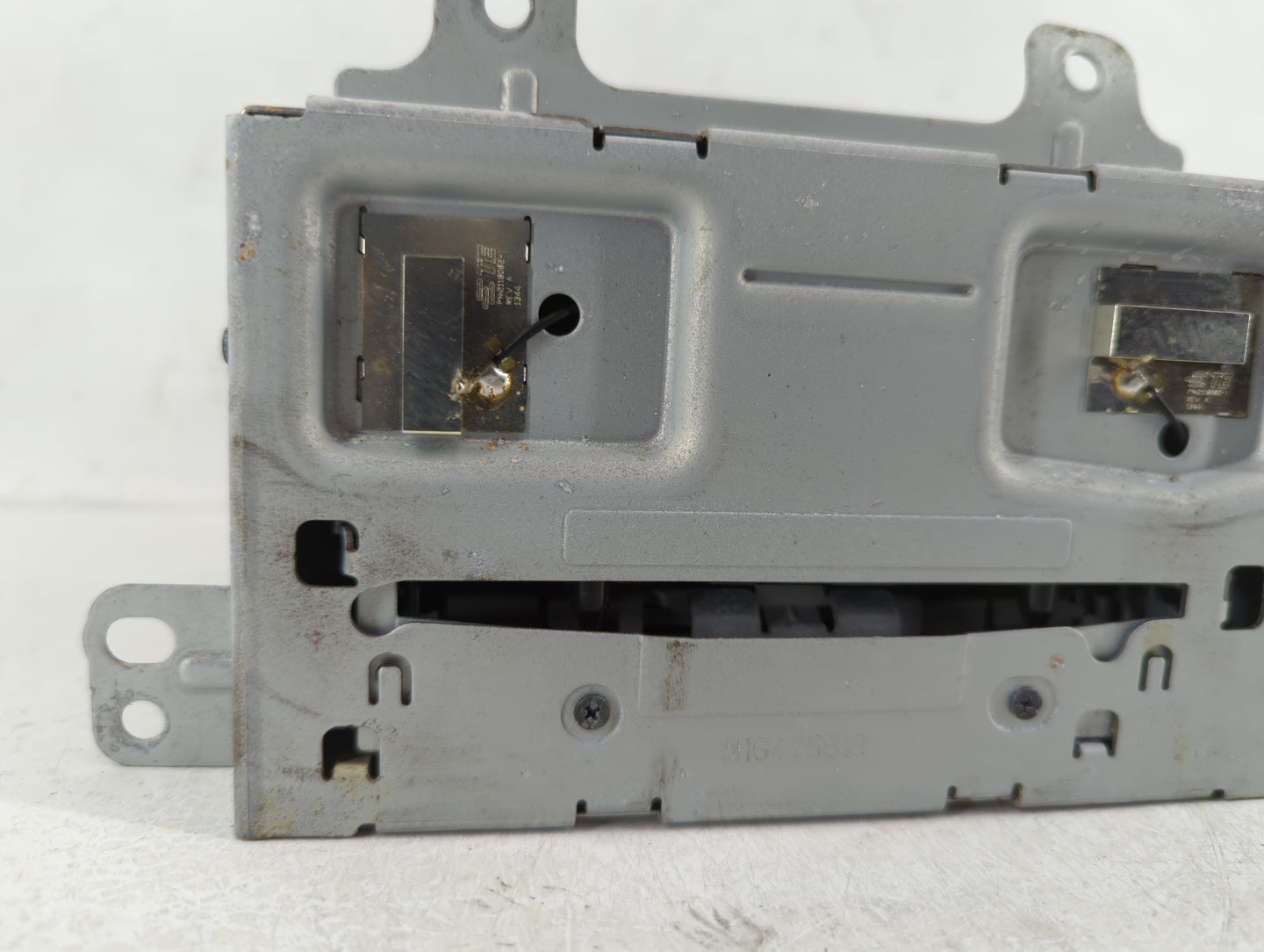 2014-2014 Buick Verano Am Fm Cd Player Radio Receiver - Oemusedautoparts1.com