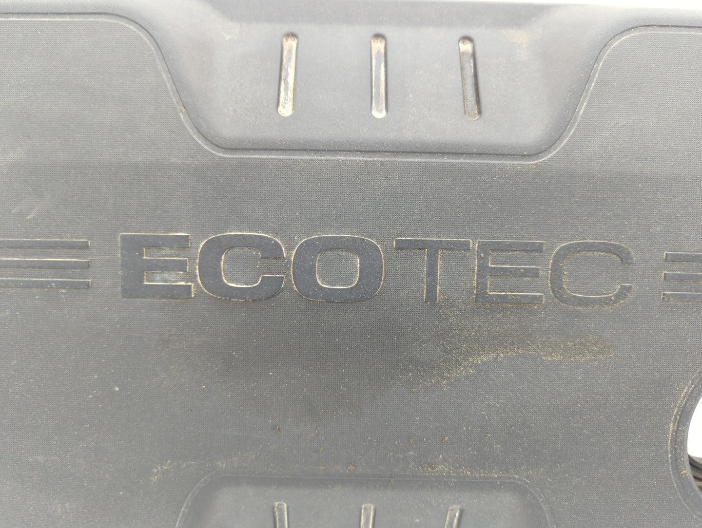 2014 Buick Verano Engine Cover - Oemusedautoparts1.com
