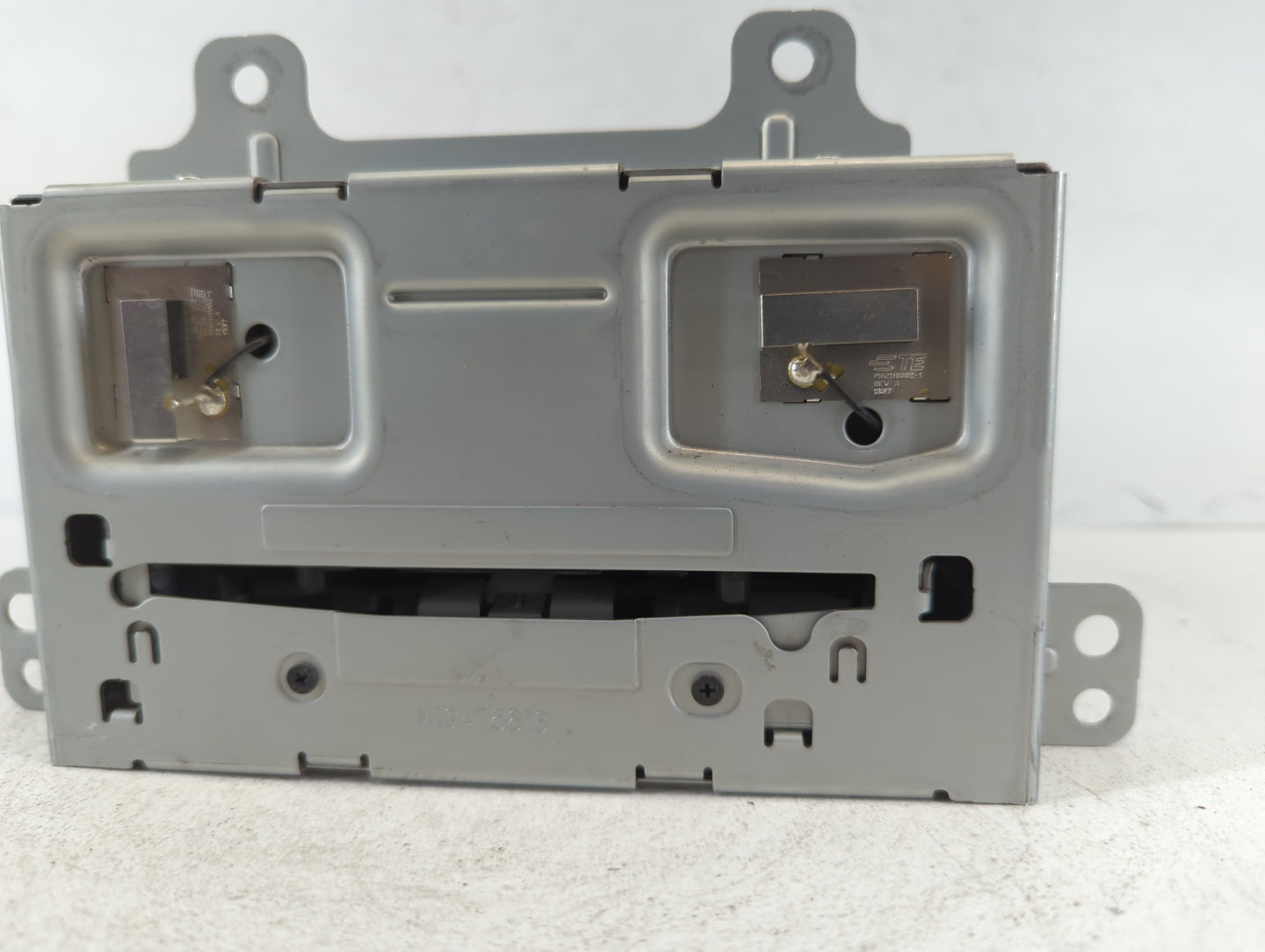 2014-2014 Buick Verano Am Fm Cd Player Radio Receiver - Oemusedautoparts1.com