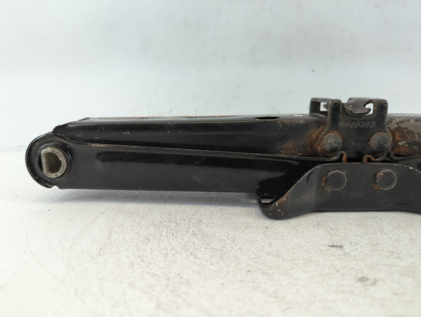 2014 Buick Verano Spare Scissor Car Jack - Oemusedautoparts1.com