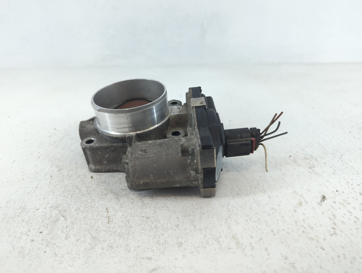 2012-2015 Buick Verano Throttle Body P/N:12632101CA Fits Fits 2012 2013 2014 2015 OEM Used Auto Parts - Oemusedautoparts1.co