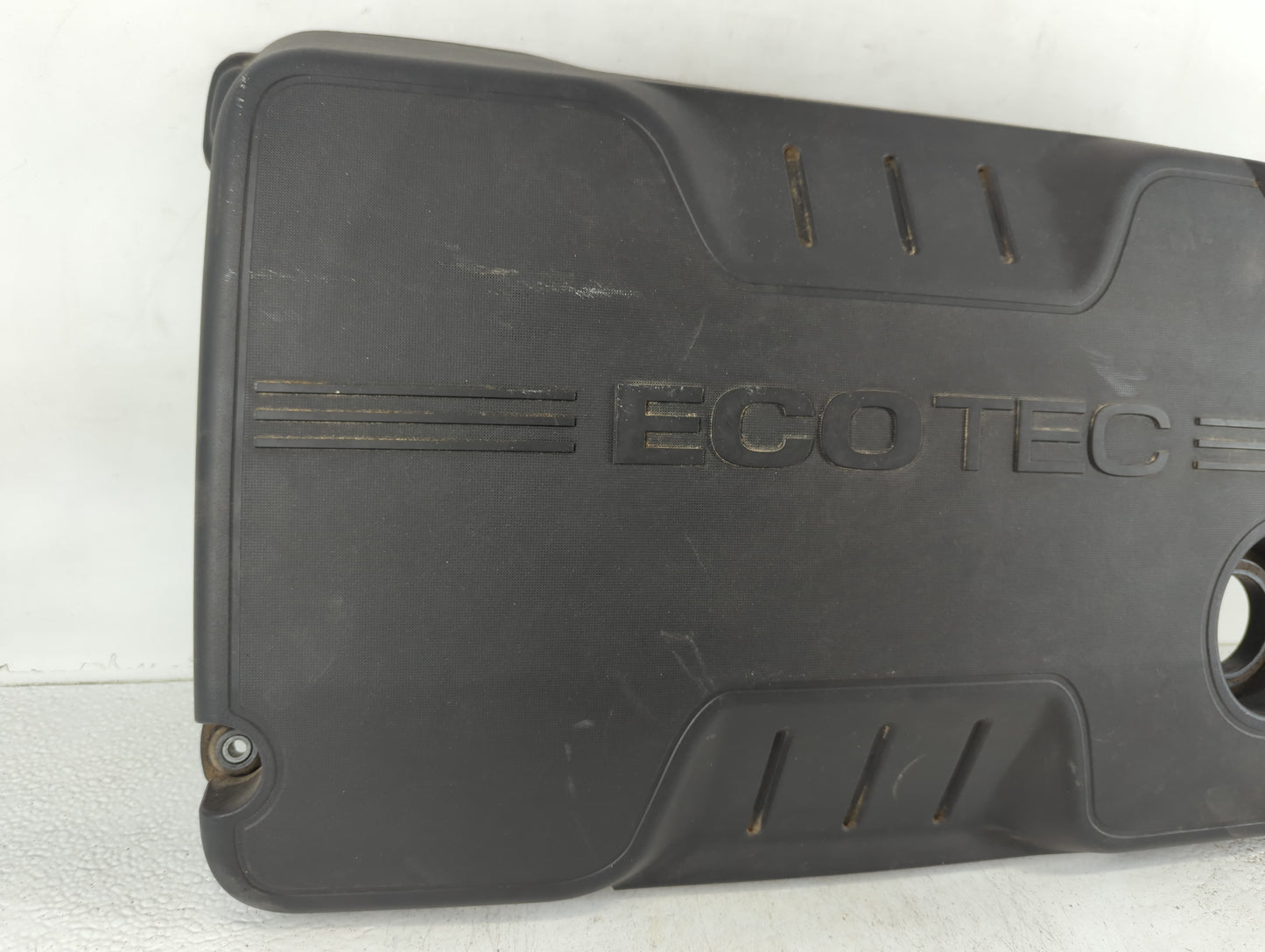 2014 Buick Verano Engine Cover - Oemusedautoparts1.com