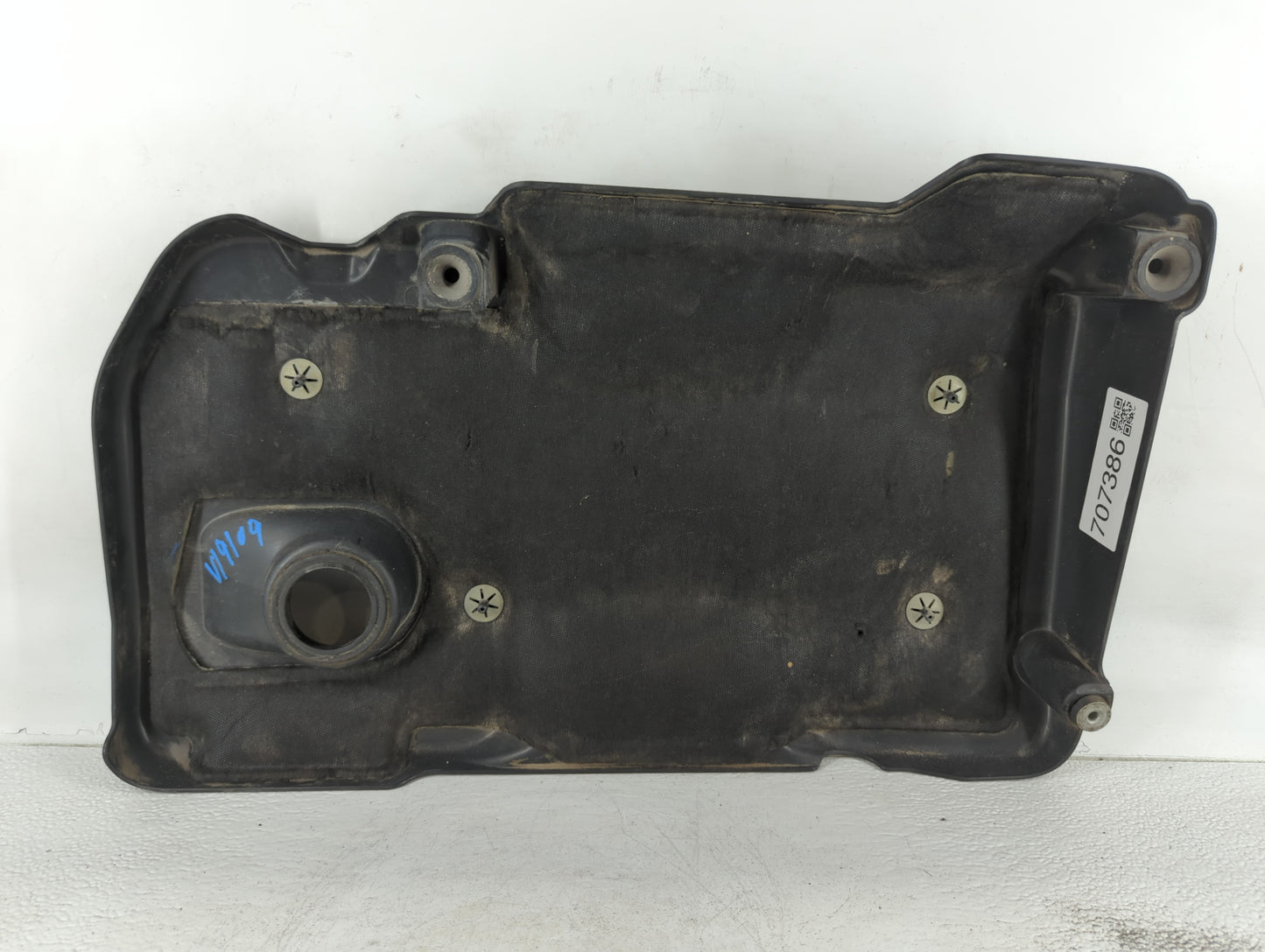 2014 Buick Verano Engine Cover - Oemusedautoparts1.com