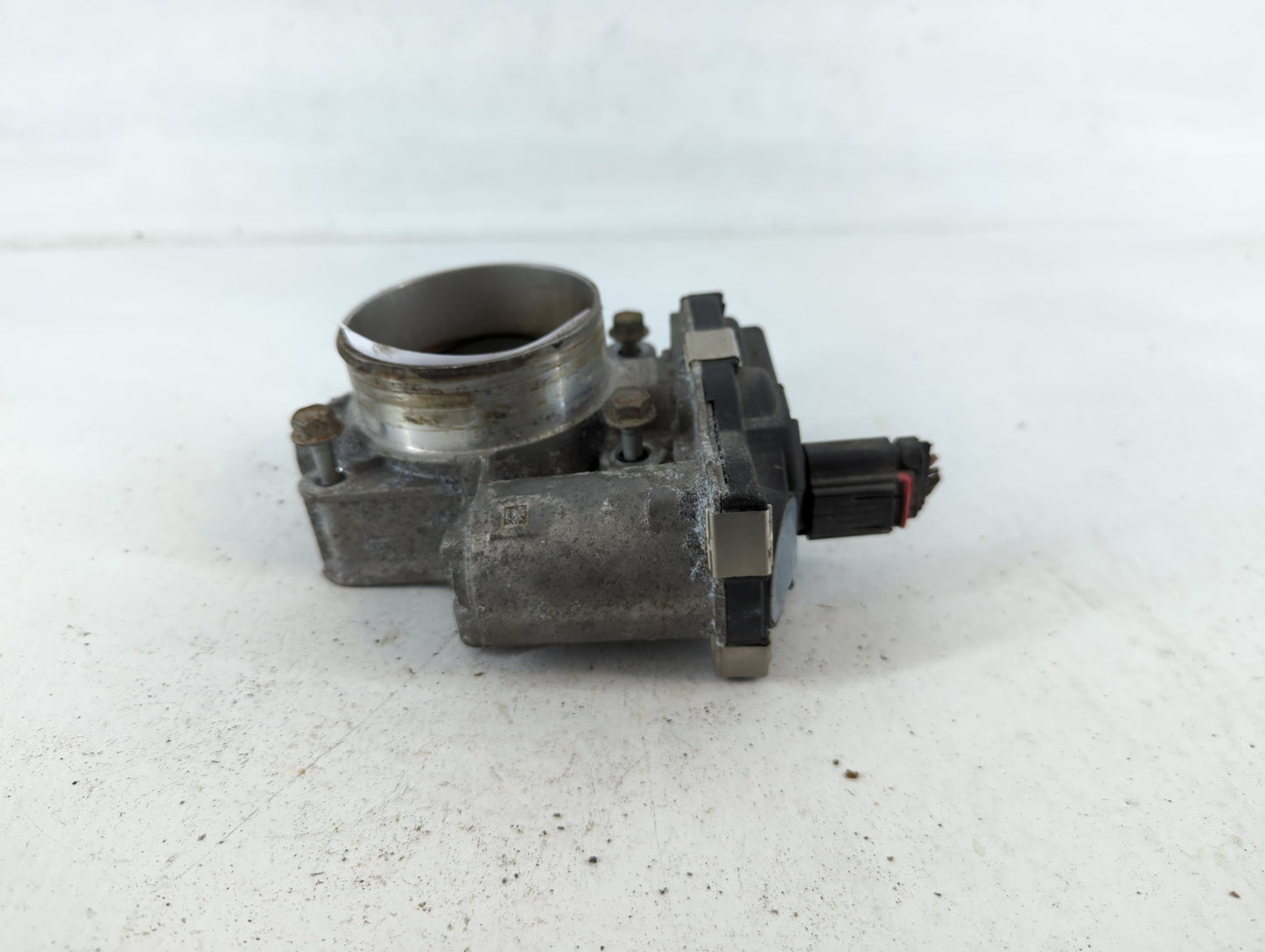 2012-2015 Buick Verano Throttle Body P/N:12632101CA Fits Fits 2012 2013 2014 2015 OEM Used Auto Parts - Oemusedautoparts1.co