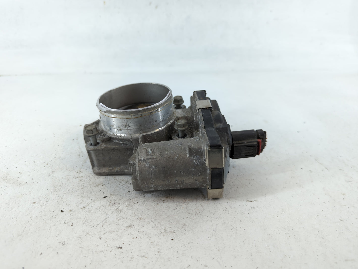 2012-2015 Buick Verano Throttle Body P/N:12632101CA Fits Fits 2012 2013 2014 2015 OEM Used Auto Parts - Oemusedautoparts1.co