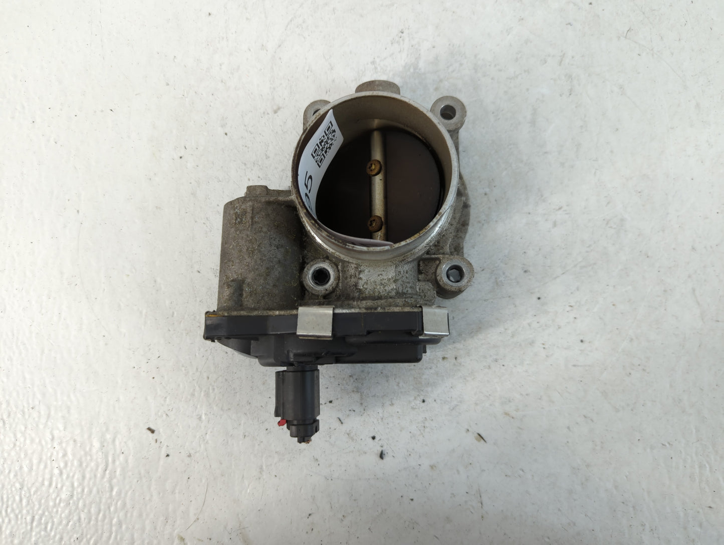 2012-2015 Buick Verano Throttle Body P/N:12632101CA Fits Fits 2012 2013 2014 2015 OEM Used Auto Parts - Oemusedautoparts1.co