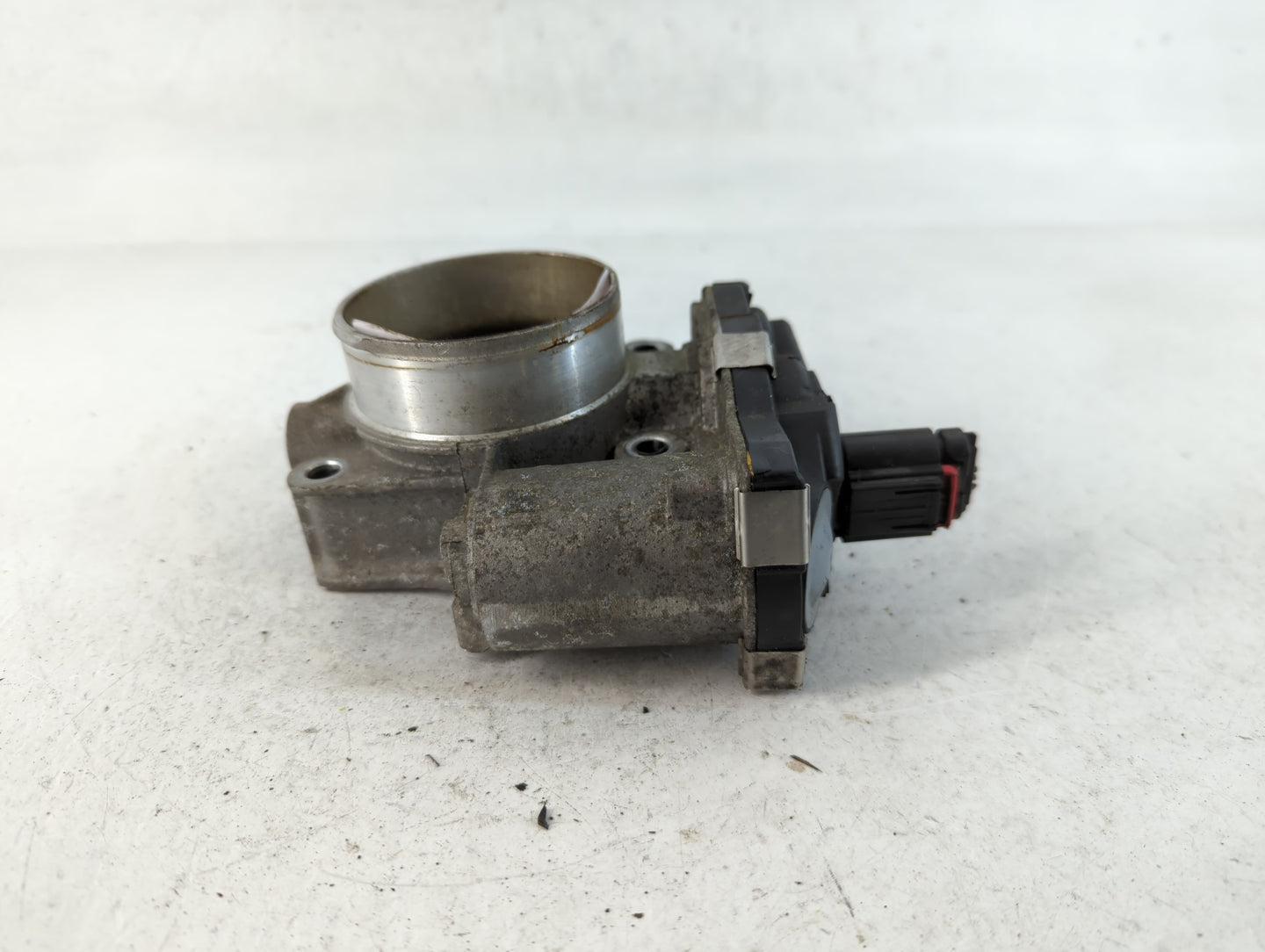 2012-2015 Buick Verano Throttle Body P/N:12632101CA Fits Fits 2012 2013 2014 2015 OEM Used Auto Parts - Oemusedautoparts1.co
