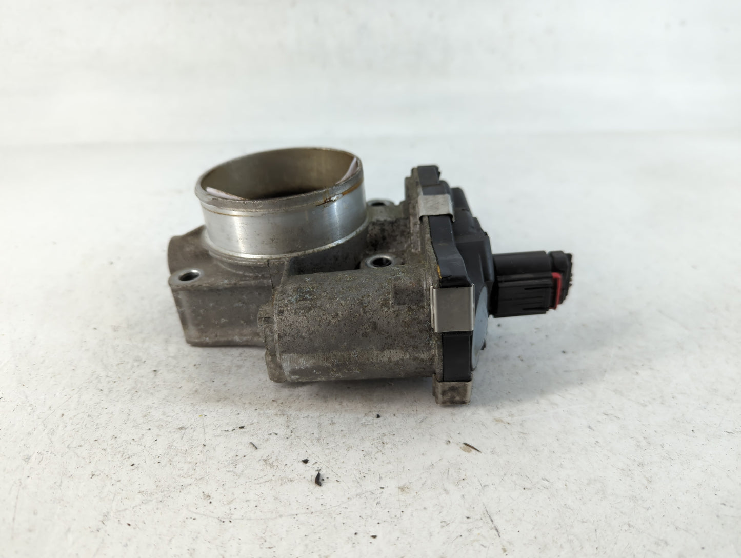 2012-2015 Buick Verano Throttle Body P/N:12632101CA Fits Fits 2012 2013 2014 2015 OEM Used Auto Parts - Oemusedautoparts1.co