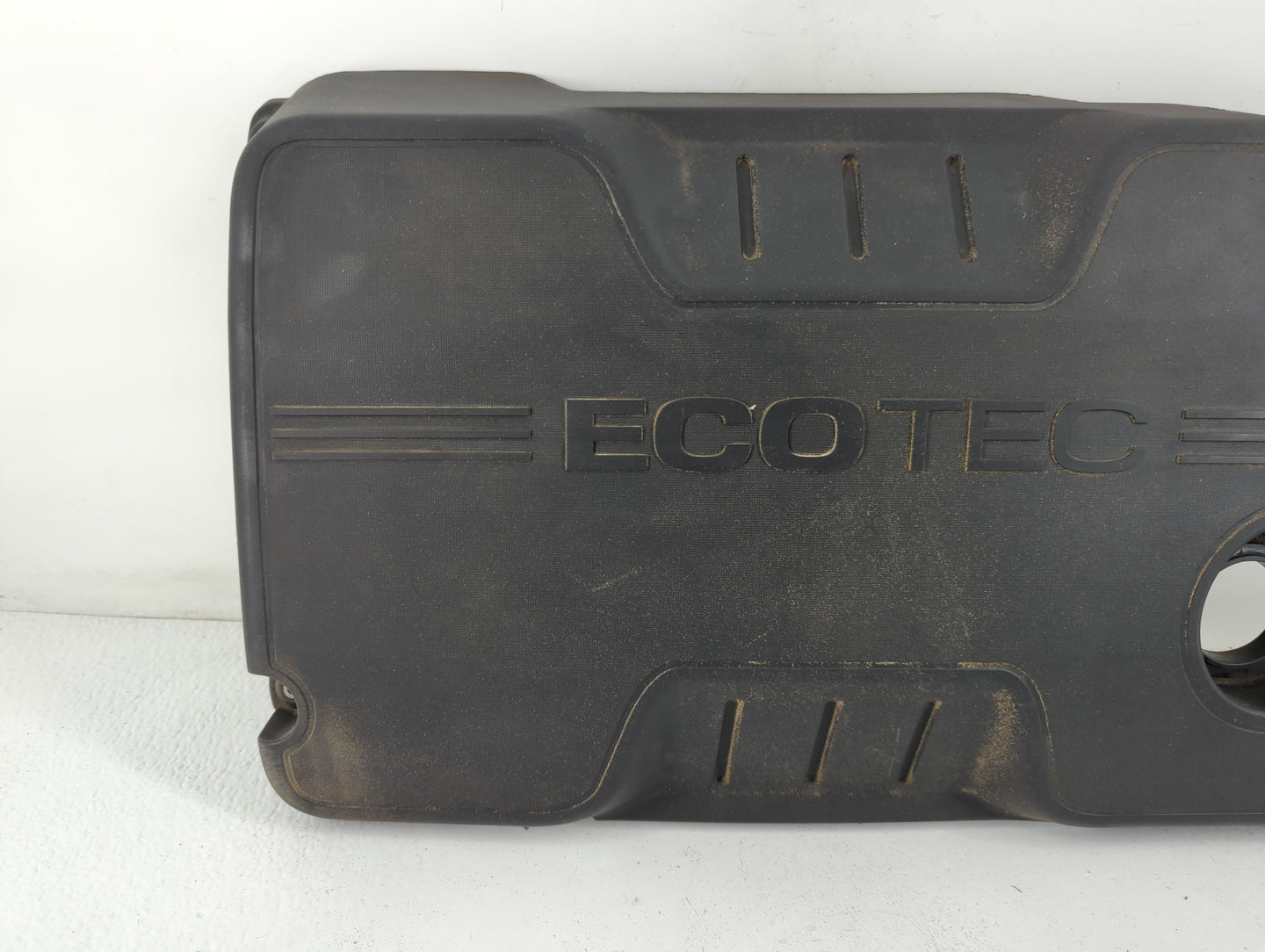2014 Buick Verano Engine Cover - Oemusedautoparts1.com