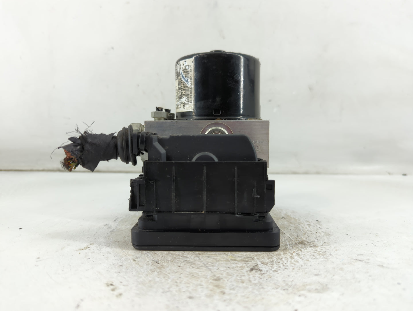 2012-2017 Buick Verano ABS Pump Control Module Replacement P/N:23160434 Fits Fits 2012 2013 2014 2015 2016 2017 OEM Used Aut