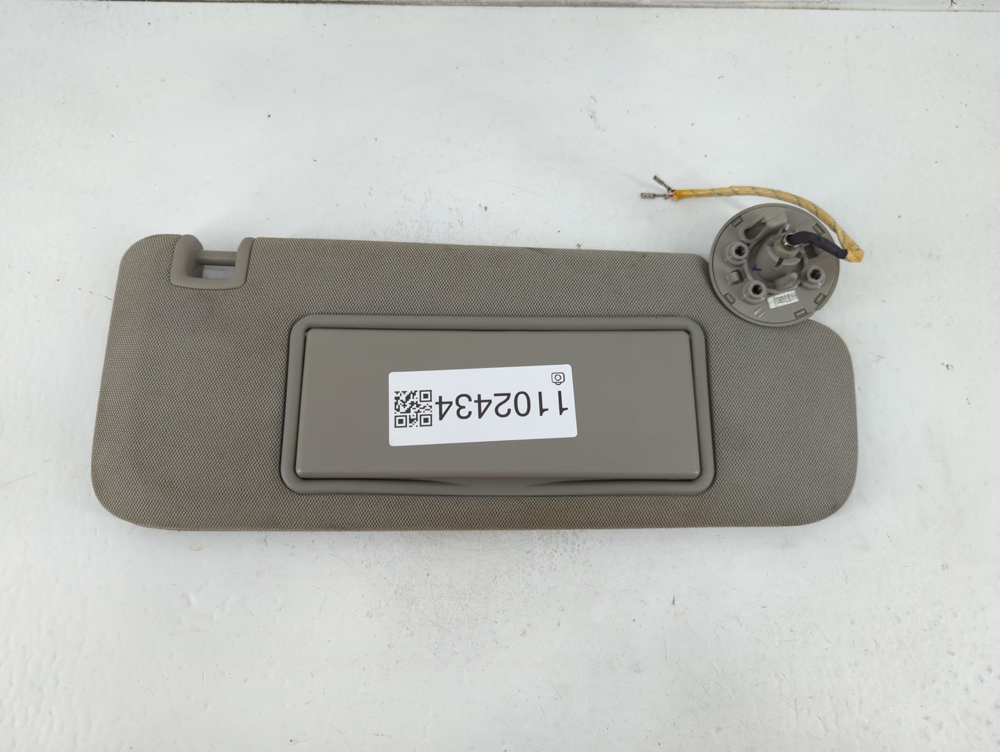 2014-2018 Cadillac Ats Sun Visor Shade Replacement Passenger Right Mirror Fits Fits 2014 2015 2016 2017 2018 2019 OEM Used A