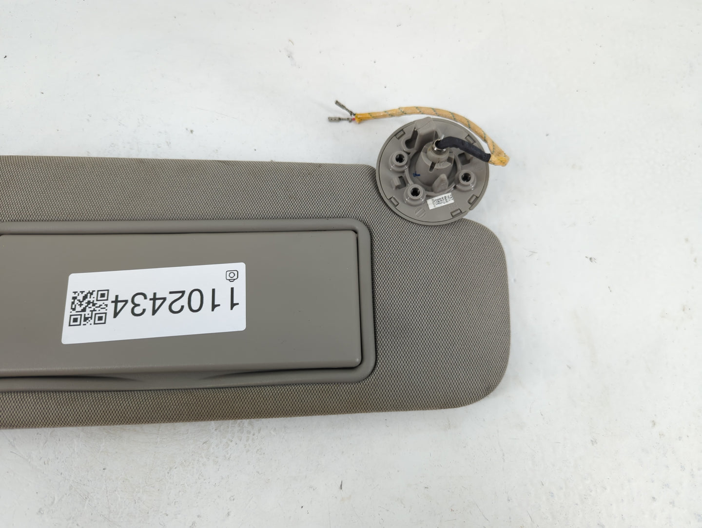 2014-2018 Cadillac Ats Sun Visor Shade Replacement Passenger Right Mirror Fits Fits 2014 2015 2016 2017 2018 2019 OEM Used A