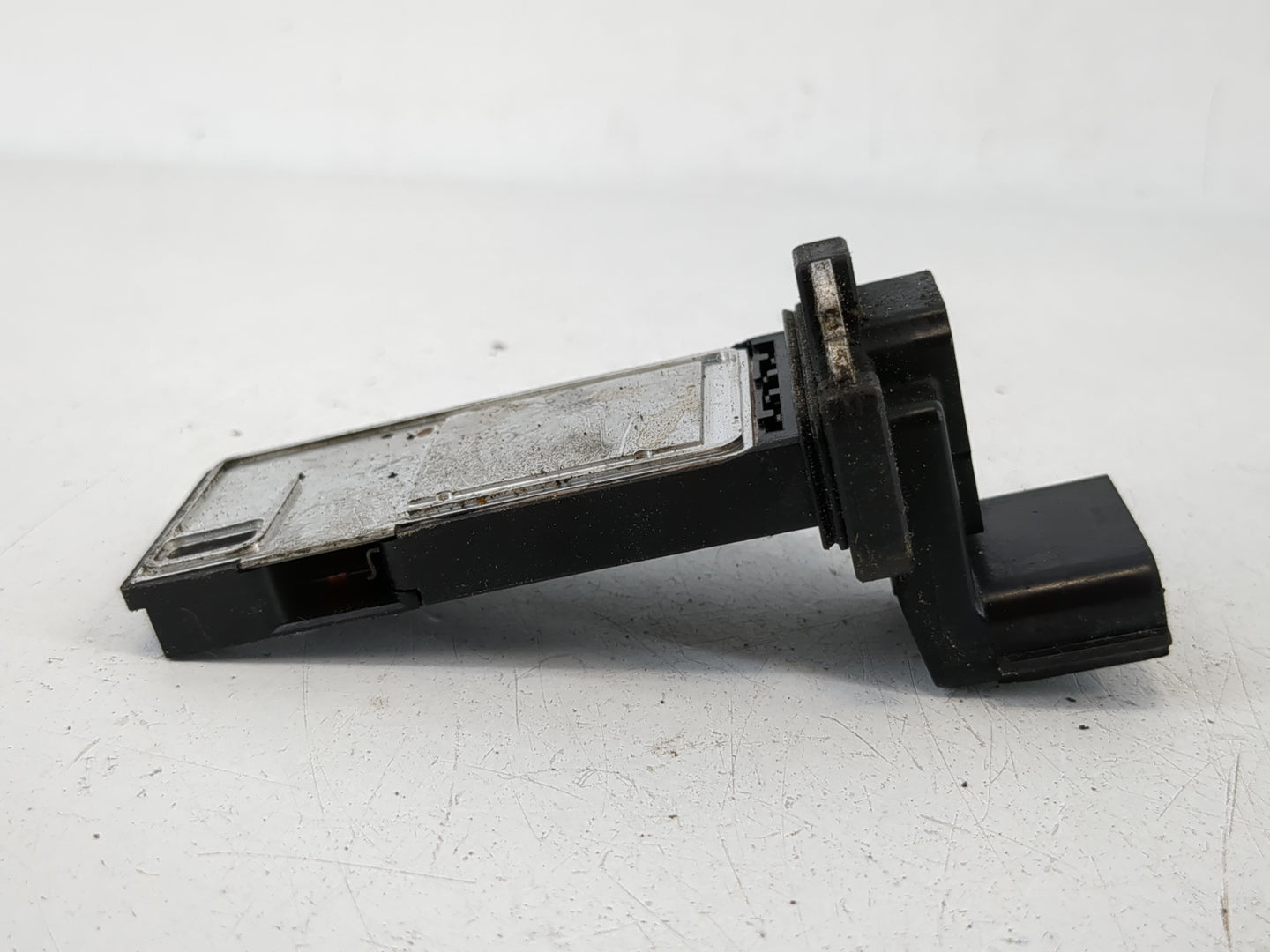 2013-2018 Cadillac Ats Mass Air Flow Meter Maf - Oemusedautoparts1.com
