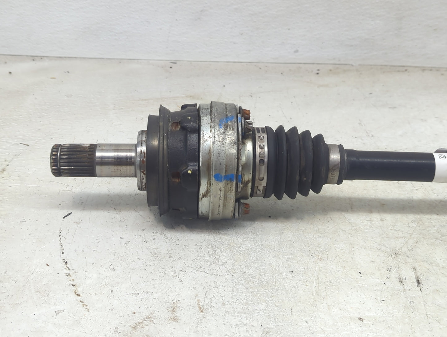 2014-2018 Cadillac Ats Axle Shaft Rear Passenger Cv C/v - Oemusedautoparts1.com