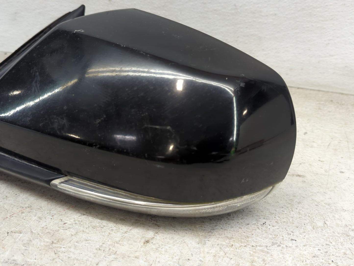 2014-2018 Cadillac Ats Driver Side View Mirror - Left Door Mirror OEM Used - Oemusedautoparts1.com