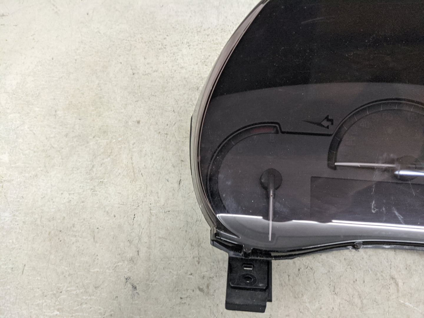 2014 Cadillac Ats Instrument Cluster Speedometer Gauges P/N:23153776 7110500000000U, 8128112097, 50AF54R132112ZVV Miles:124K