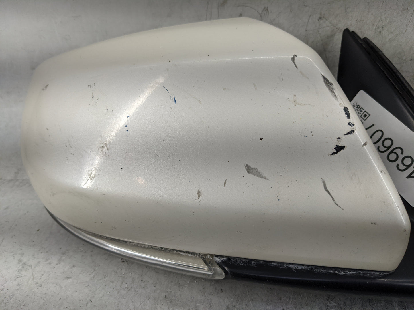 2014-2018 Cadillac Ats Passenger Side View Mirror - Right Door Mirror OEM Used - Oemusedautoparts1.com