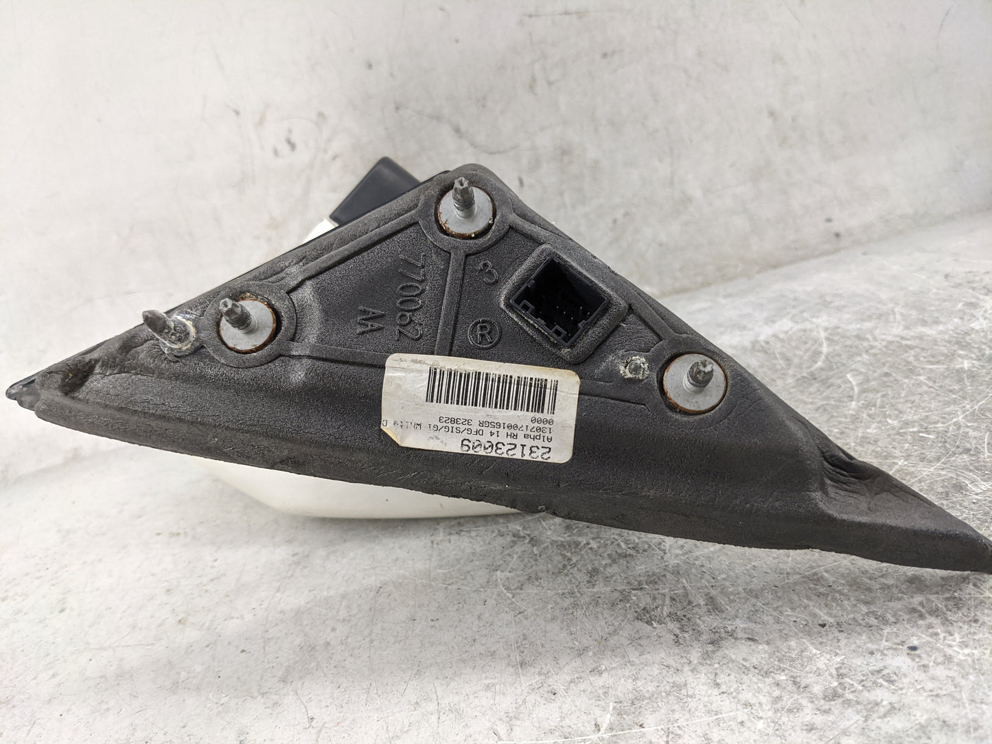 2014-2018 Cadillac Ats Passenger Side View Mirror - Right Door Mirror OEM Used - Oemusedautoparts1.com