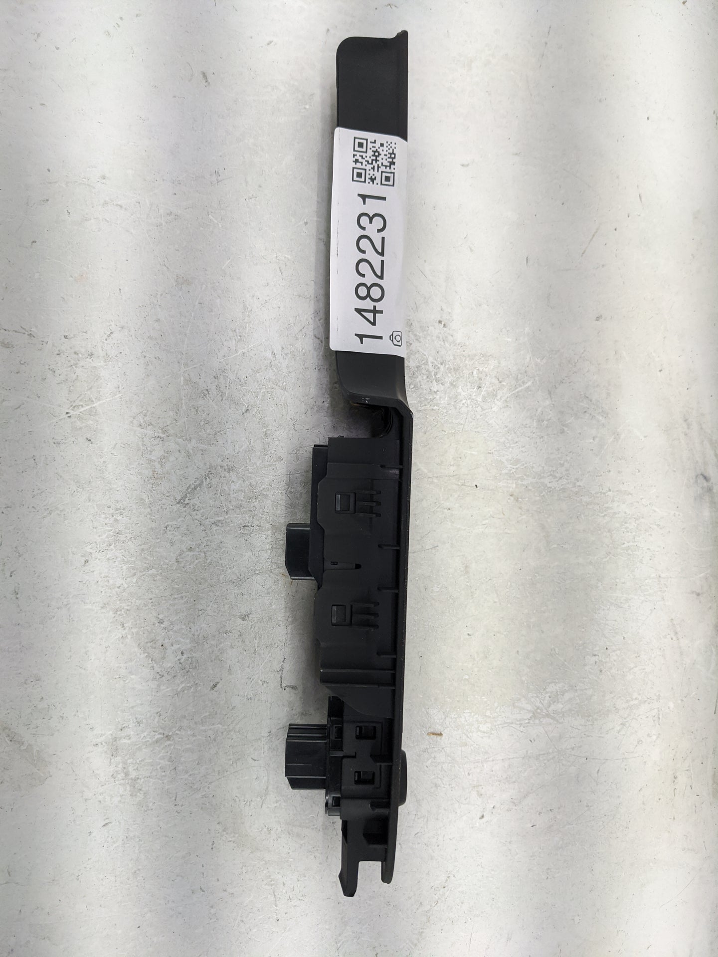 2014 Cadillac Ats Master Power Window Switch Replacement Driver Side Left P/N:23174989 Fits OEM Used Auto Parts - Oemusedaut