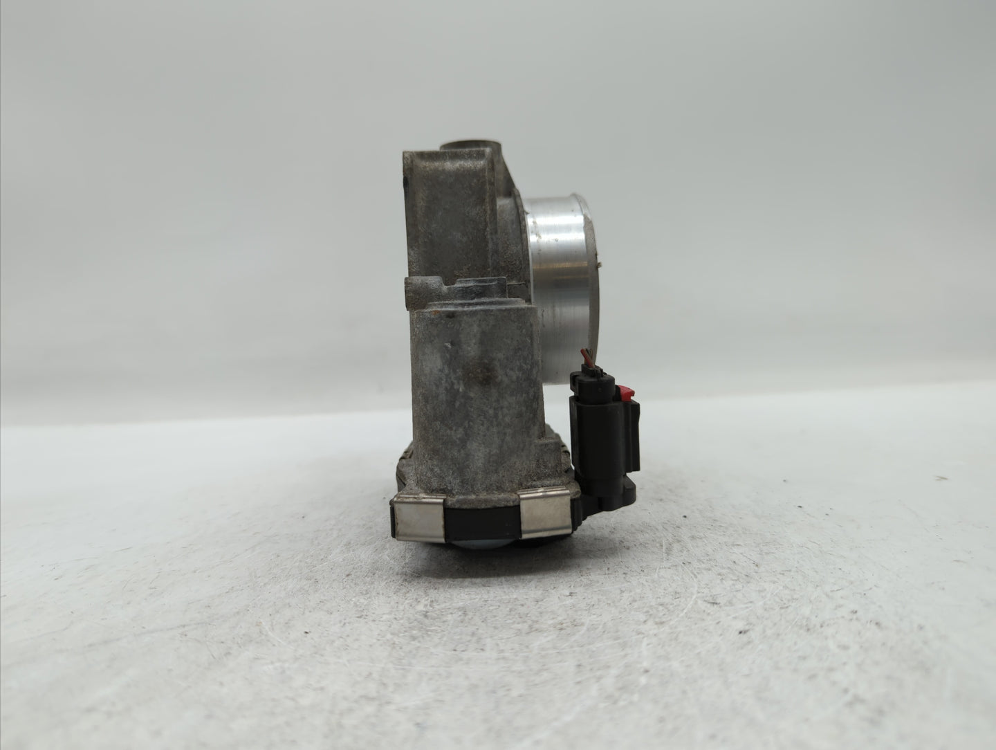2013-2015 Cadillac Ats Throttle Body P/N:12627217DA 12669073DA Fits Fits 2013 2014 2015 2017 2018 OEM Used Auto Parts - Oemu