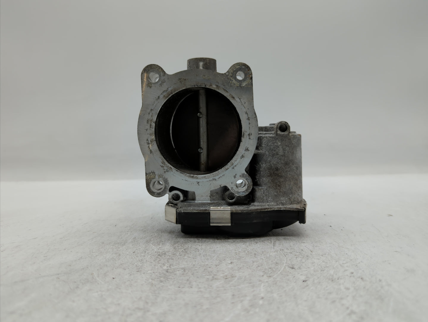2013-2015 Cadillac Ats Throttle Body P/N:12627217DA 12669073DA Fits Fits 2013 2014 2015 2017 2018 OEM Used Auto Parts - Oemu