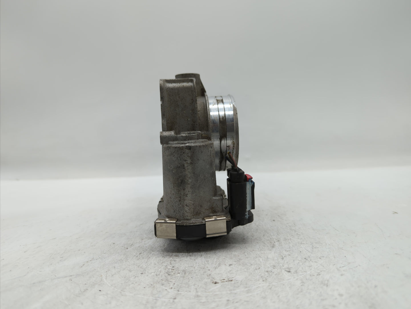 2013-2015 Cadillac Ats Throttle Body P/N:12627217DA 12669073DA Fits Fits 2013 2014 2015 2017 2018 OEM Used Auto Parts - Oemu