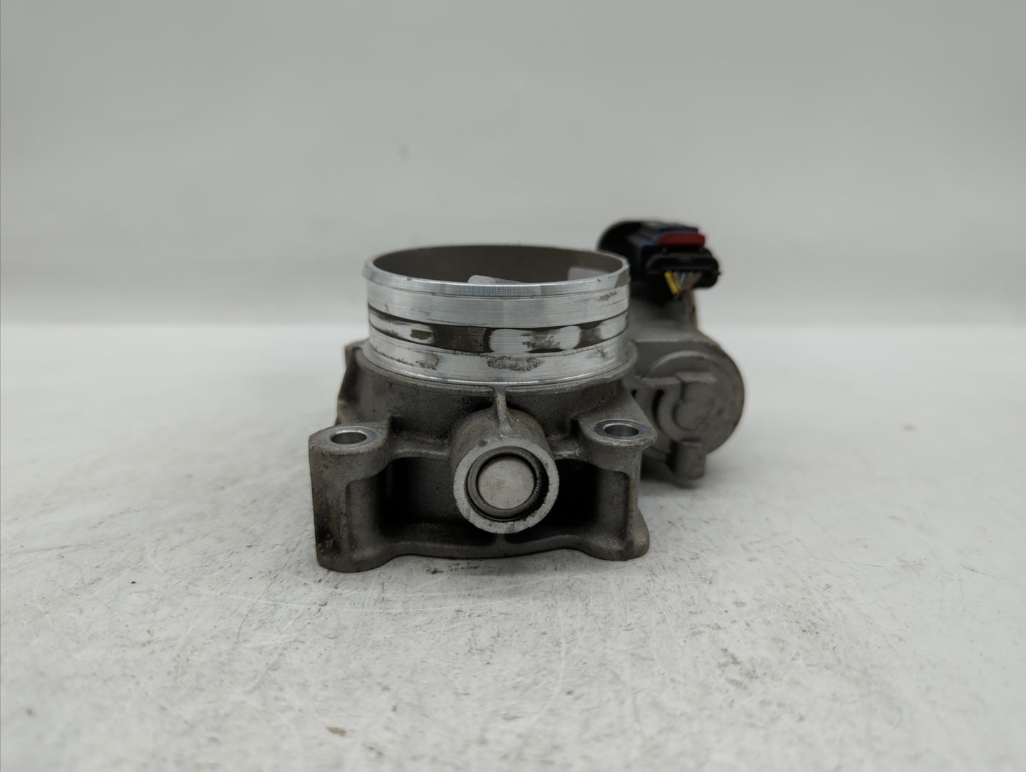 2013-2015 Cadillac Ats Throttle Body P/N:12627217DA 12669073DA Fits Fits 2013 2014 2015 2017 2018 OEM Used Auto Parts - Oemu