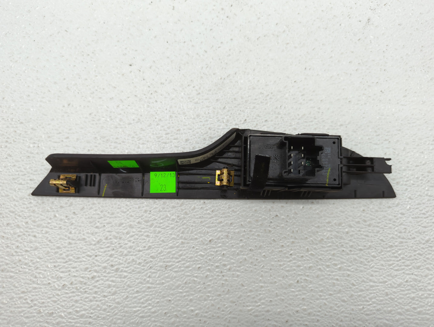 2014 Cadillac Ats Passenger Right Rear Power Window Switch 23181535 - Oemusedautoparts1.com