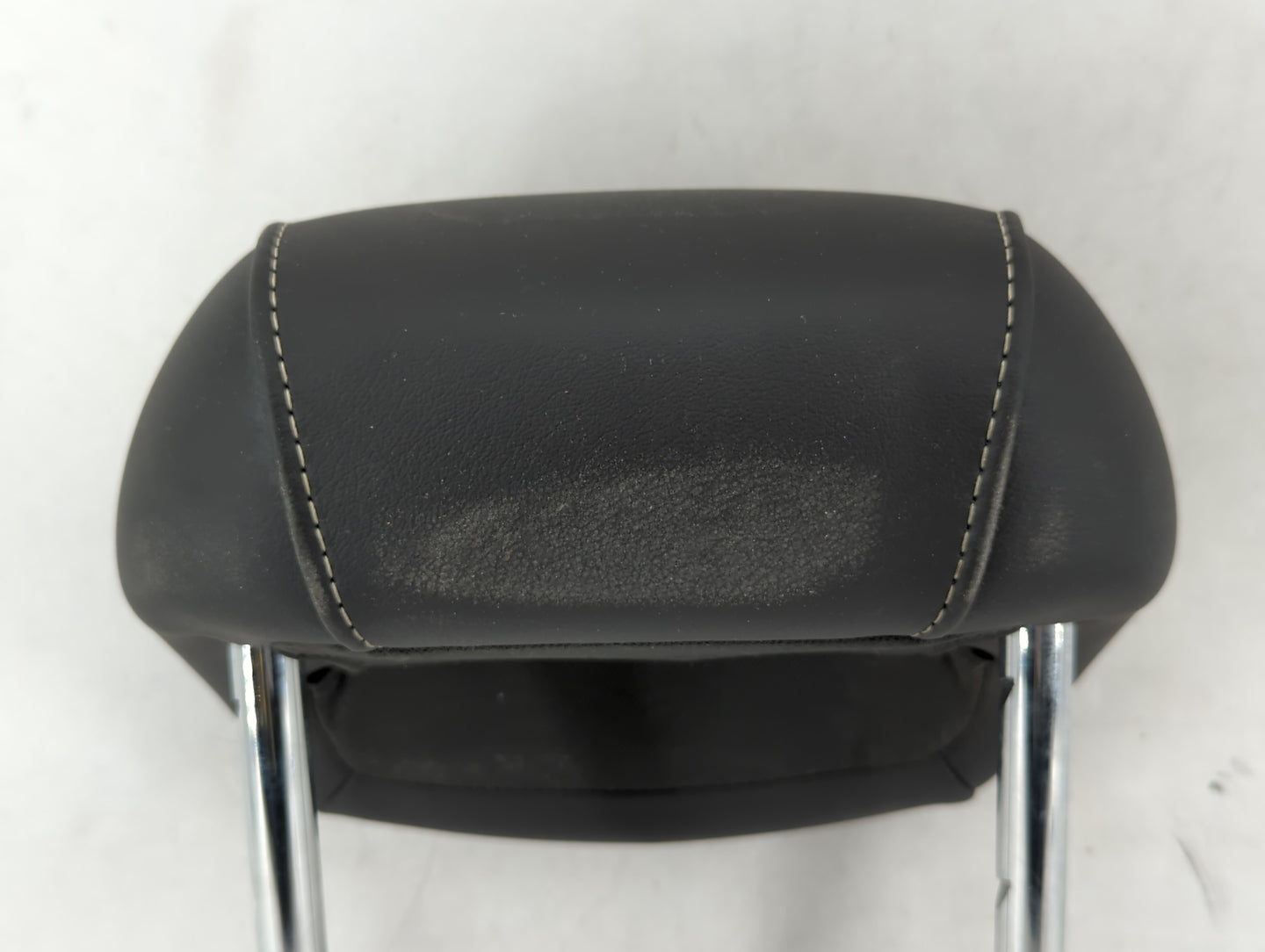 2014-2014 Cadillac Ats Headrest Head Rest Rear Seat Black - Oemusedautoparts1.com