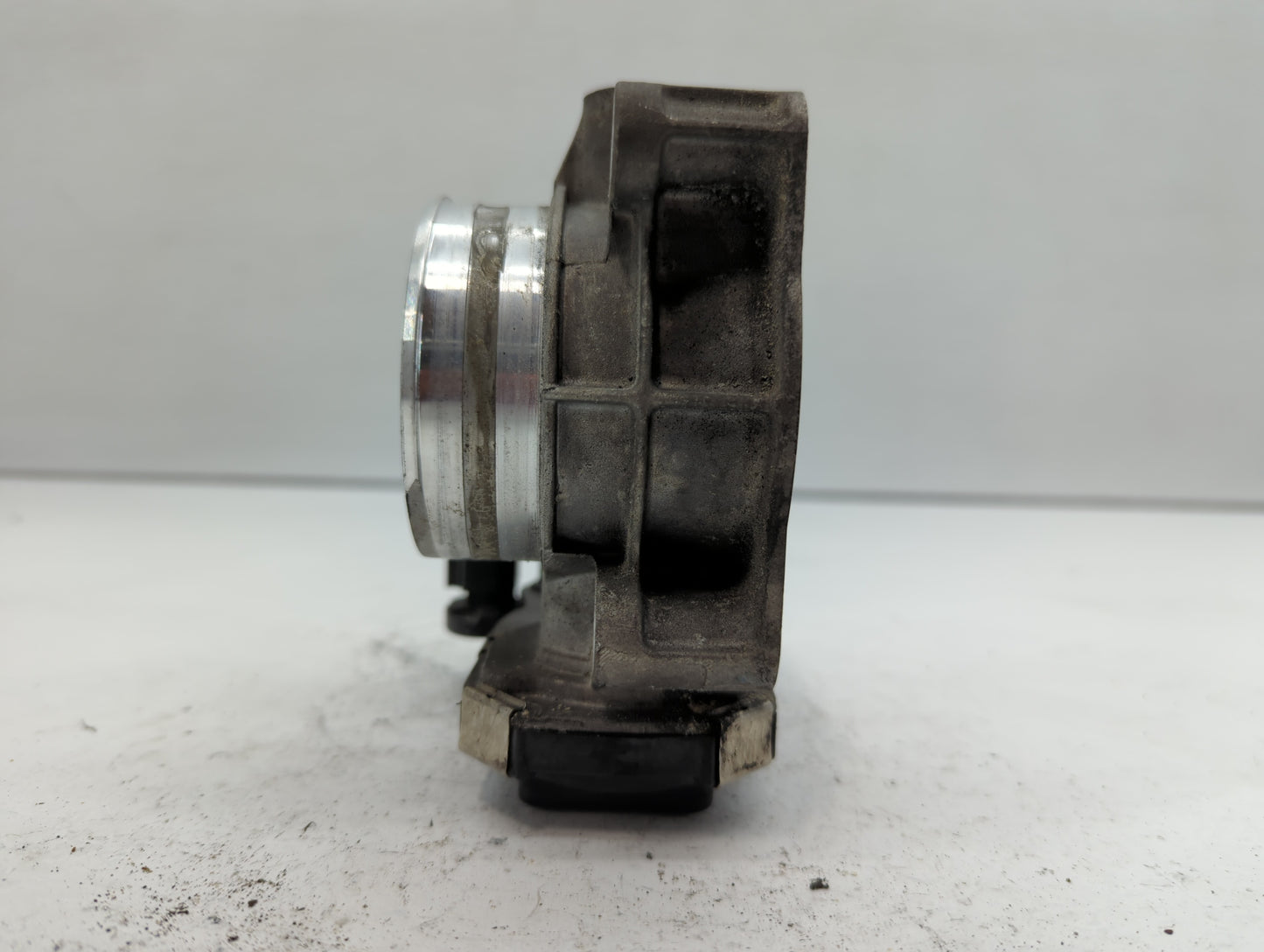 2013-2015 Cadillac Ats Throttle Body P/N:12627217DA Fits Fits 2013 2014 2015 2017 2018 2019 2020 OEM Used Auto Parts - Oemus