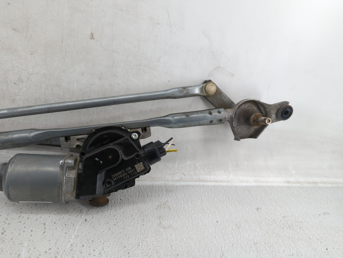 2013-2018 Cadillac Ats Front Windshield Wiper Motor P/N:20908672 Fits Fits 2013 2014 2015 2016 2017 2018 2020 OEM Used Auto 