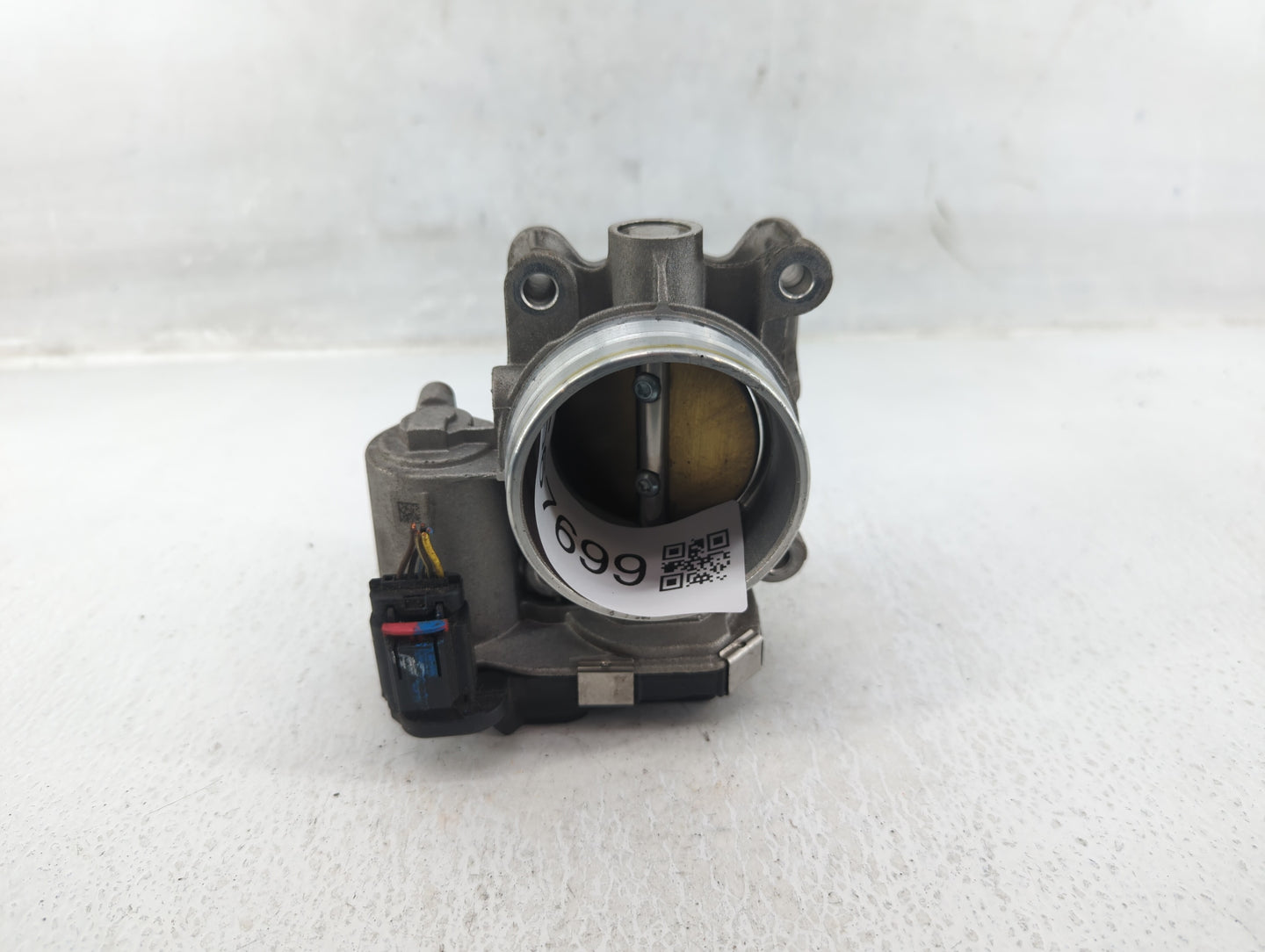 2013-2018 Cadillac Ats Throttle Body P/N:12627067DA Fits Fits 2013 2014 2015 2016 2017 2018 2019 2020 2021 OEM Used Auto Par