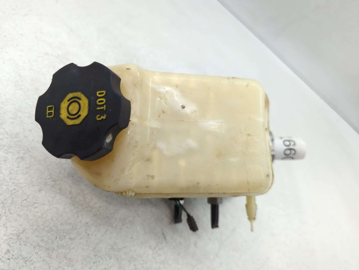 2013-2014 Cadillac Ats Brake Master Cylinder - Oemusedautoparts1.com