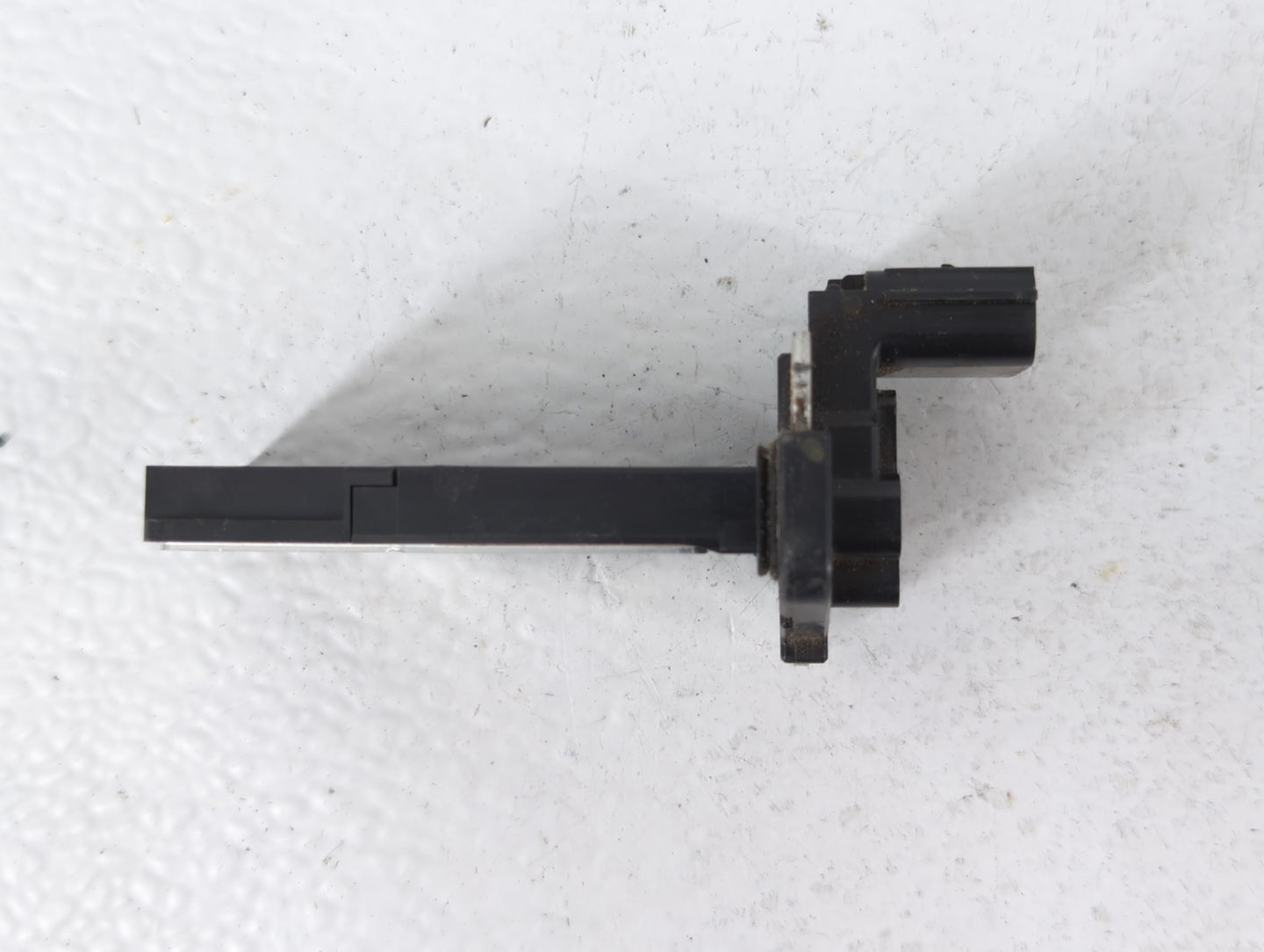 2013-2018 Cadillac Ats Mass Air Flow Meter Maf - Oemusedautoparts1.com