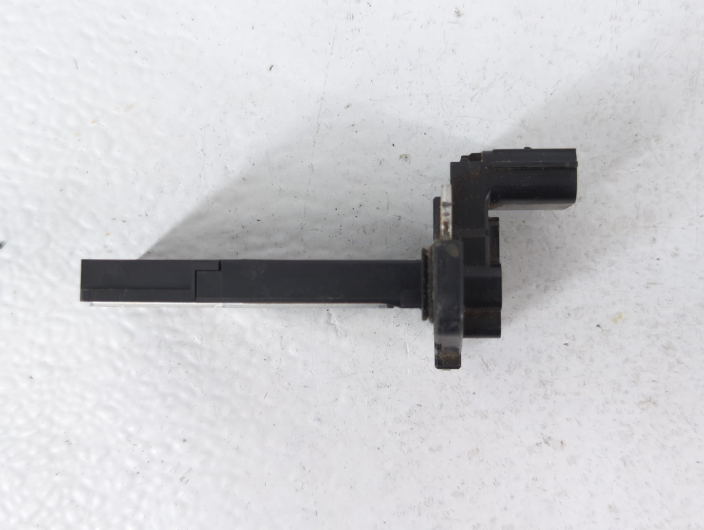 2013-2018 Cadillac Ats Mass Air Flow Meter Maf - Oemusedautoparts1.com