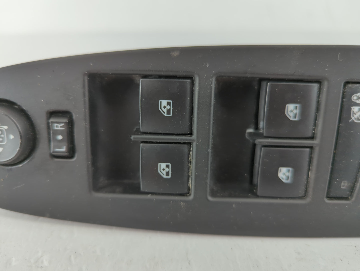 2014 Cadillac Ats Master Power Window Switch Replacement Driver Side Left P/N:92259977 Fits OEM Used Auto Parts - Oemusedaut