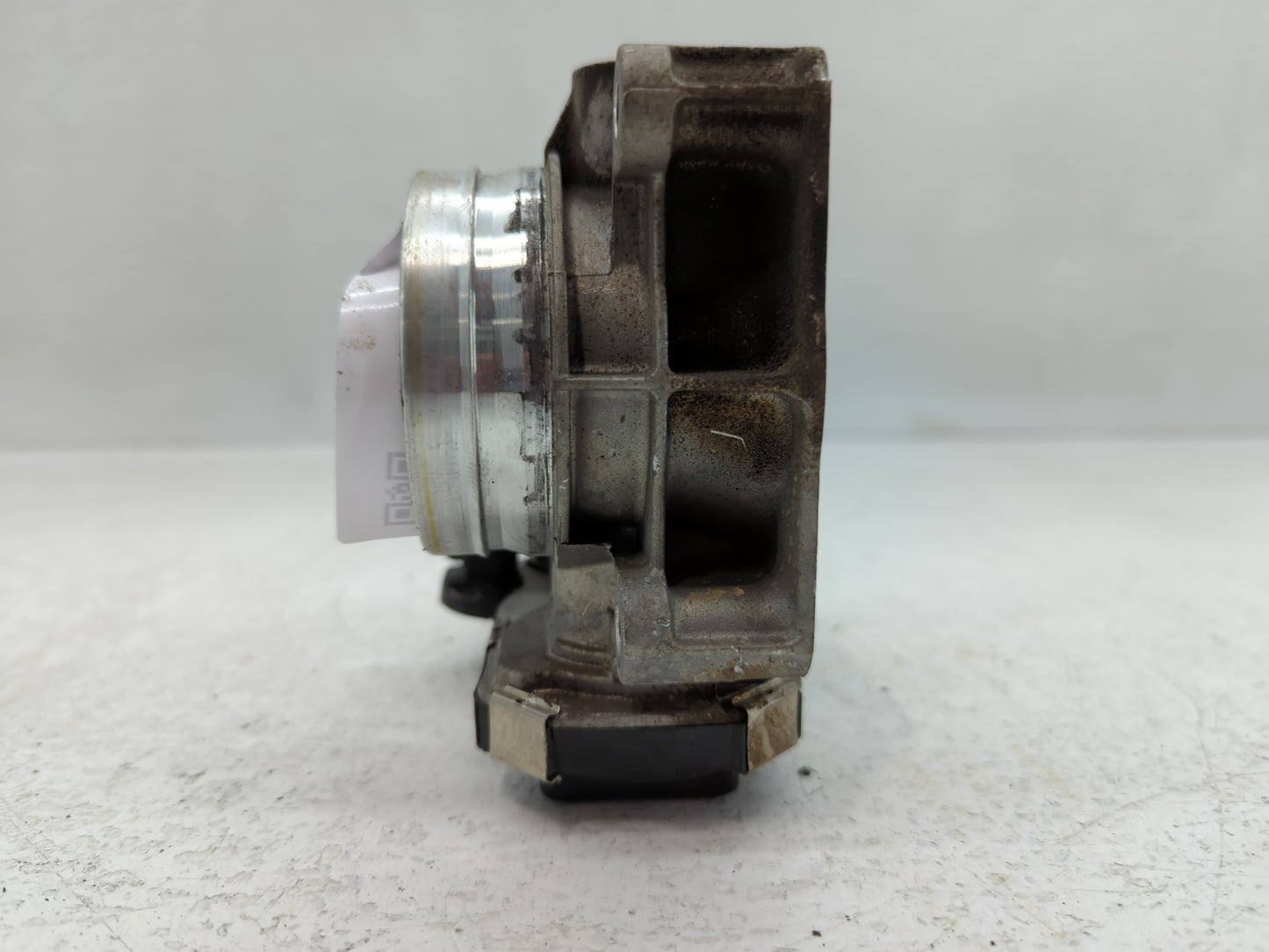 2013-2018 Cadillac Ats Throttle Body P/N:12627067DA Fits Fits 2013 2014 2015 2016 2017 2018 2019 2020 2021 OEM Used Auto Par