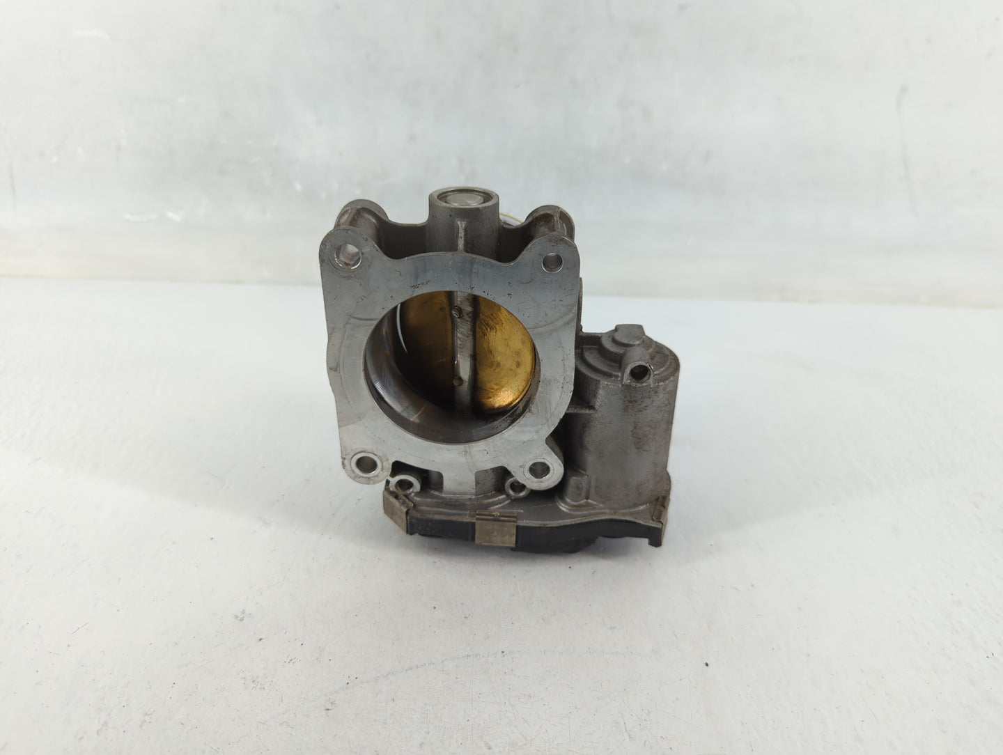 2013-2018 Cadillac Ats Throttle Body P/N:12627067DA Fits Fits 2013 2014 2015 2016 2017 2018 2019 2020 2021 OEM Used Auto Par