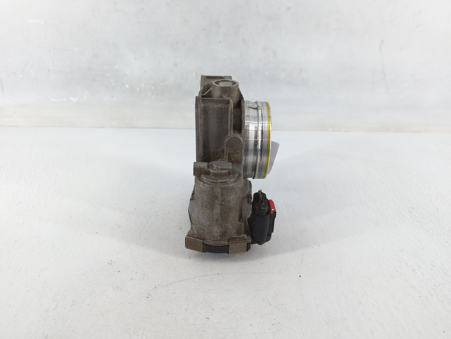 2013-2018 Cadillac Ats Throttle Body P/N:12627067DA Fits Fits 2013 2014 2015 2016 2017 2018 2019 2020 2021 OEM Used Auto Par