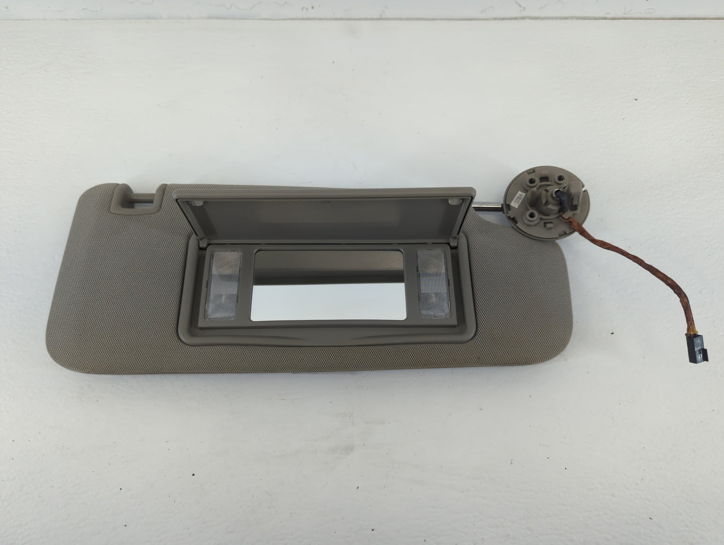 2014-2018 Cadillac Ats Sun Visor Shade Replacement Passenger Right Mirror Fits Fits 2014 2015 2016 2017 2018 2019 OEM Used A