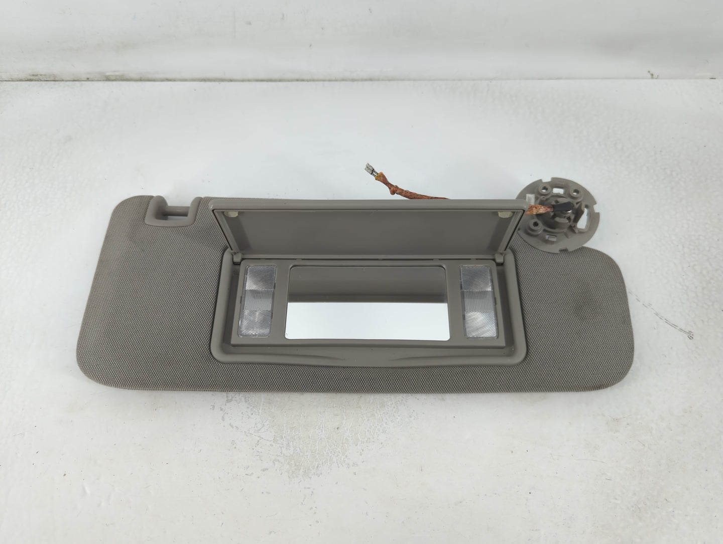 2014-2018 Cadillac Ats Sun Visor Shade Replacement Passenger Right Mirror Fits Fits 2014 2015 2016 2017 2018 2019 OEM Used A