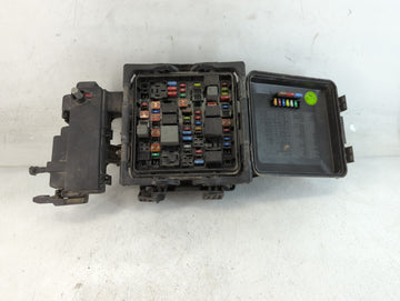 2014 Cadillac Ats Fusebox Fuse Box Panel Relay Module Fits OEM Used Auto Parts - Oemusedautoparts1.com