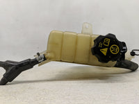 2014-2019 Cadillac Cts Radiator Coolant Overflow Expansion Tank Bottle 1313116 - Oemusedautoparts1.com