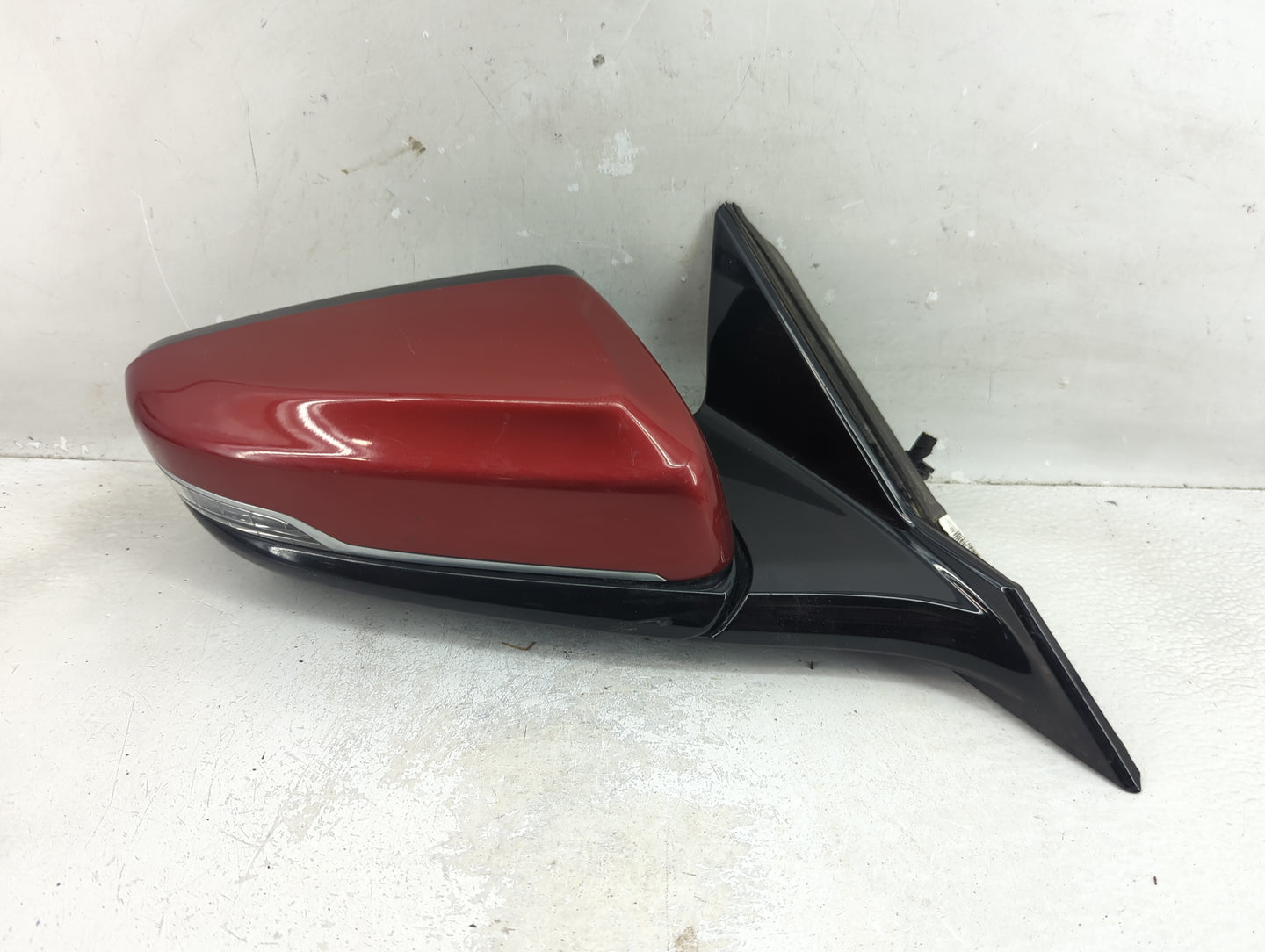 2014 Cadillac Cts Driver Side View Mirror - Left Door Mirror OEM Used - Oemusedautoparts1.com